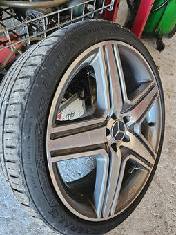 >>>>KRÁSNE alu 20" AMG disky MERCEDES 20x9j et46