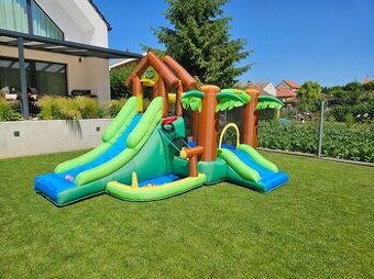 Prenájom skákacieho hradu