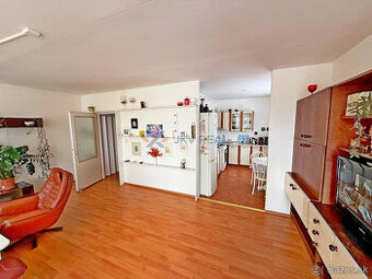 Predám 3 izb. byt, 79m2, loggia,pivnica,špajza, Staré mesto,