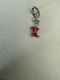 Privesok na naramok Pandora