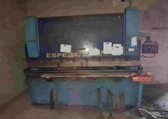 Rok výroby 1995, použitý ohraňovací lis CTO 125/3150 N