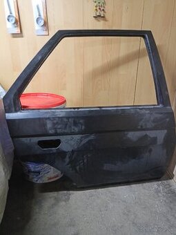 Predám zadné dvere na škoda favorit prvovýroba   originál