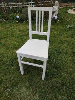 Lacno predám retro stoličky.