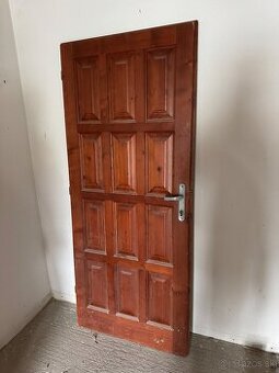 Dvere drevené 80 ľavé