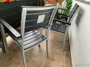 Stoličky na balkón terasu