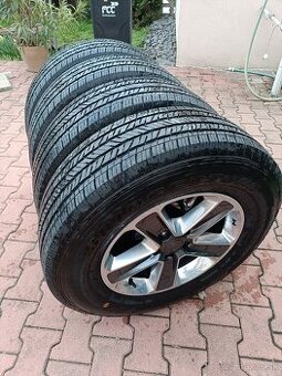 R18 Celoročná sada JEEP WRANGLER 4x 255/70R18 BRIDGESTONE