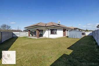 BE.LIVE COMPANY- 4 IZBOVÝ- BUNGALOV-109m2- MILOSLAVOV