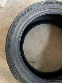 Pneumatiky zimné TRACMAX 255/45/R19