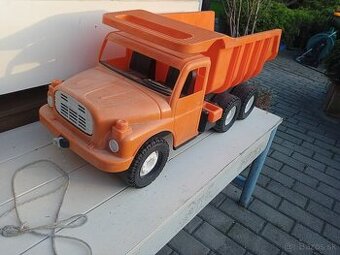 Predám auto Tatru - 1