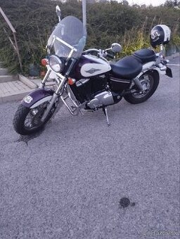 Honda Shadow VT1100 American classic edition