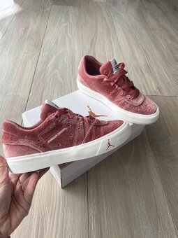 Nike Jordan series es