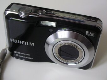 Fujifilm FinePix AX600 Black 14MP,5x zoom,33-165 mm,2,7"