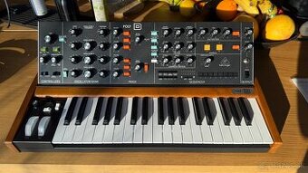 Behringer Poly D – analógový syntezátor v TOP stave