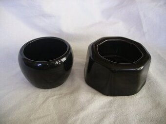 Keramické čierne črepníky na sukulenty a kaktusy - 1