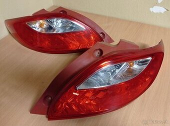 Zadné svetlá Mazda 2 DE