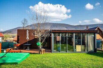 MODERNÁ 3-IZBOVÁ NOVOSTAVBA V MALEBNOM PROSTREDÍ BUKOVEJ