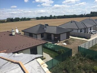 Stavebné práce – výstavba domov, bazény, omietky (Západné Sl