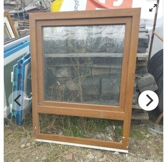 Plastove okno zlaty dub