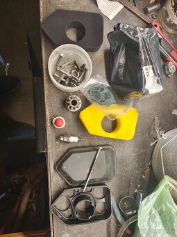 Diely z motora briggs stratton