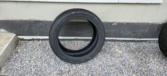 Zimna pneu 235/45 r18 1ks