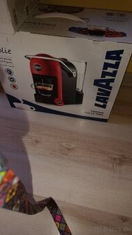 Kávovar Lavazza Jolie