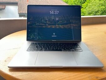 MacBook Pro 16" (2019)