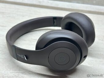 Beats Pro Wireless, brown