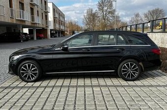 Predám Mercedes-Benz C220d 4Matic, 9G-DCT