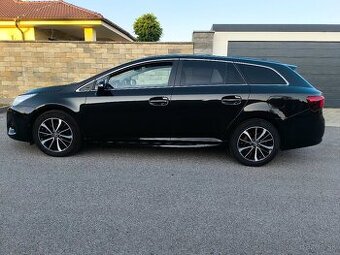 Toyota Avensis 95000km 1.8b automat cvt