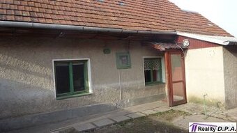 Exkluzívne - Rodinný dom s pozemkom 642 m2 za cenu 1 izbovéh