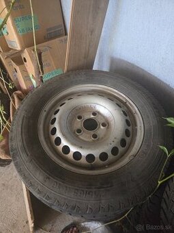 215/65 r16 C