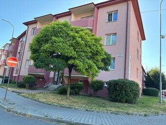 Ponuka prenájmu: 2-izbový byt v centre Nového Mesta nad Váho