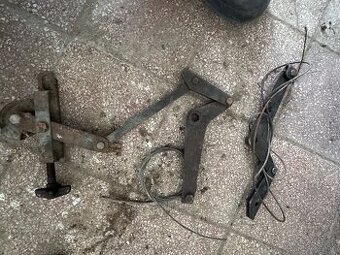 Tatra 603-1 rucna brzda