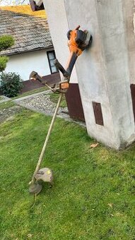 Predám krovinorez Bc2700xce-fs410c