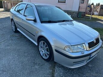 Škoda Octavia 1,8 Turbo RS 132 kW - 1