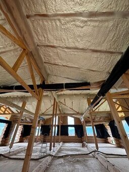 Celé Slovensko - STRIEKANA FUKANA IZOLACIA