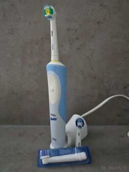 Elektricka zubna kefka Oral-B Vitality