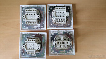 Legrand Valena (nie Life) 2x č.5, 1x č.1 a jedna zásuvka