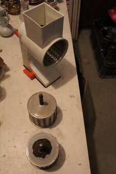 rucny rotacny struhac