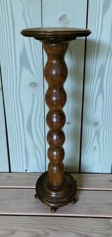 Veľmi starý podstavec, stojan