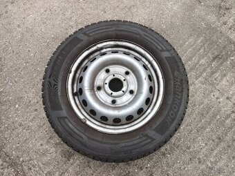Zimne pneu 215/65 R16C roztec 5x160 Ford