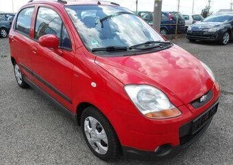 Chevrolet Spark 1,0 i 49 kW KLIMA Serviska benzín