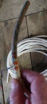 Rôzne káble a predlžovacie káble