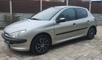 Peugeot 206 5P   1,1E