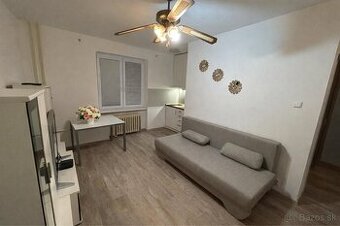 Zrekonštruovaná Garzónka v centre mesta na prenájom