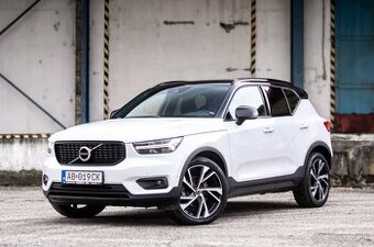 Volvo XC40 D4 R-Design 140kw AT/8 4x4 2018