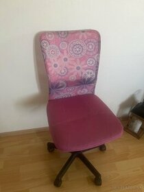 dievčenská stolička