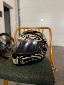 Prilba CMS na motorku
