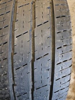 Predám letné  225/70 R15C