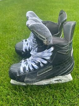 Hokejove korcule Bauer NEXUS 7000 vel. 44.5